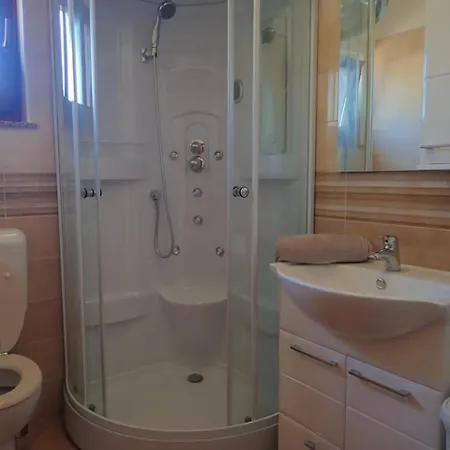 Modern Holiday In Dalmatia With Private Terrace Hébergement de vacances Rovanjska